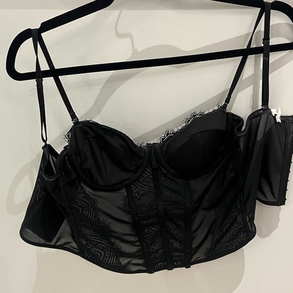 GARAGE black floral lace corset top - Picture 5 of 6